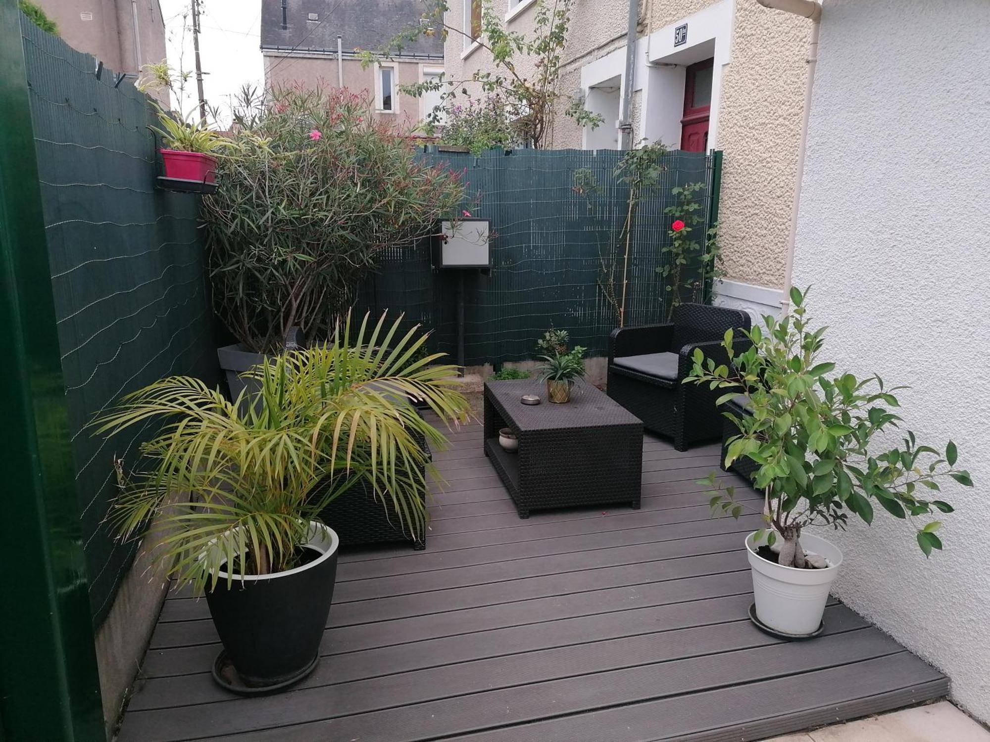Appart T2 Avec Cour Tours Exterior foto